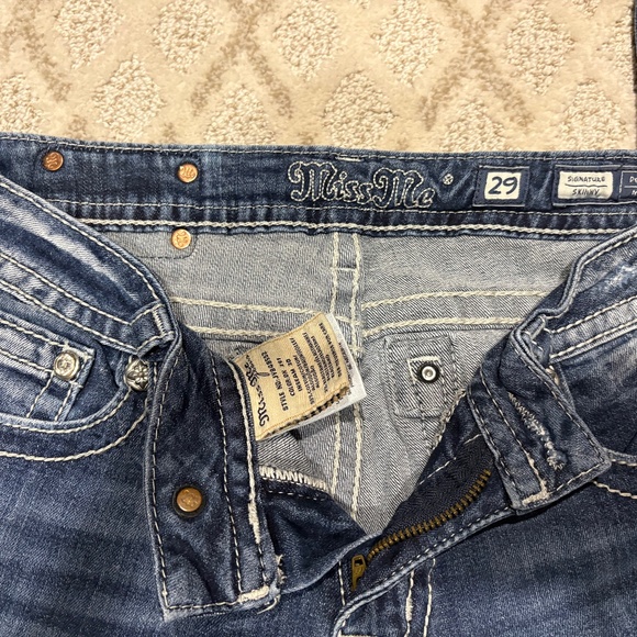 Miss Me Jeans - Picture 1 of 5